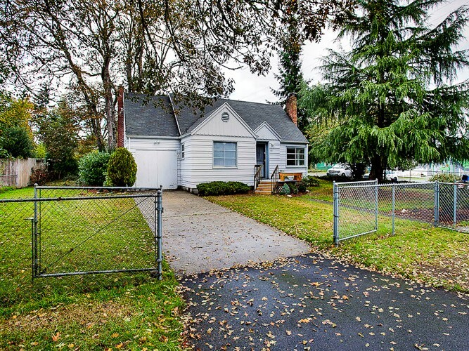 Property Photo:  6401 100th St SW  WA 98499 