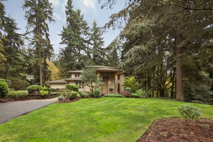 18400 47th Ave NE  Lake Forest Park WA 98155 photo