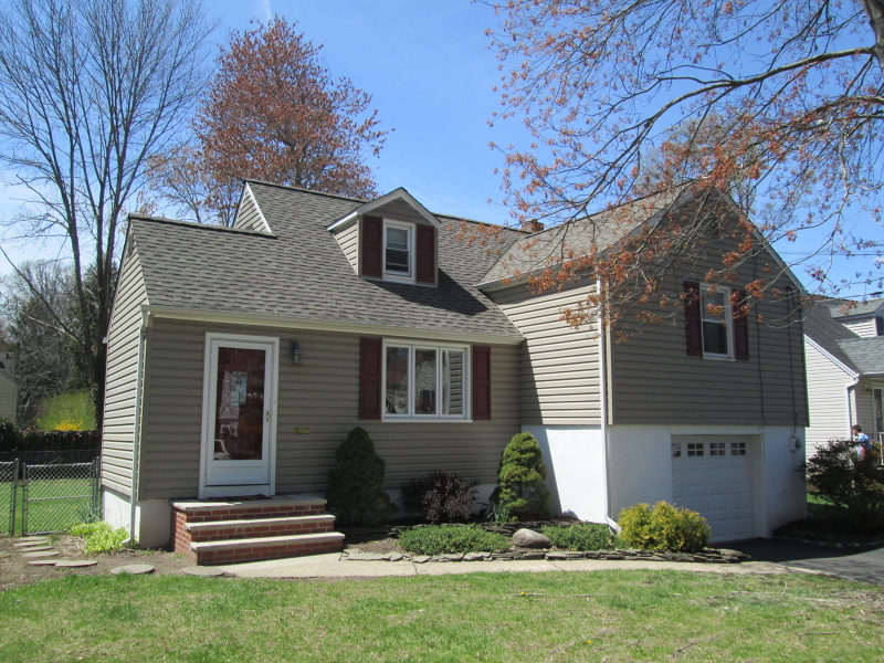 Property Photo:  28 Elmwood Rd  NJ 07932 