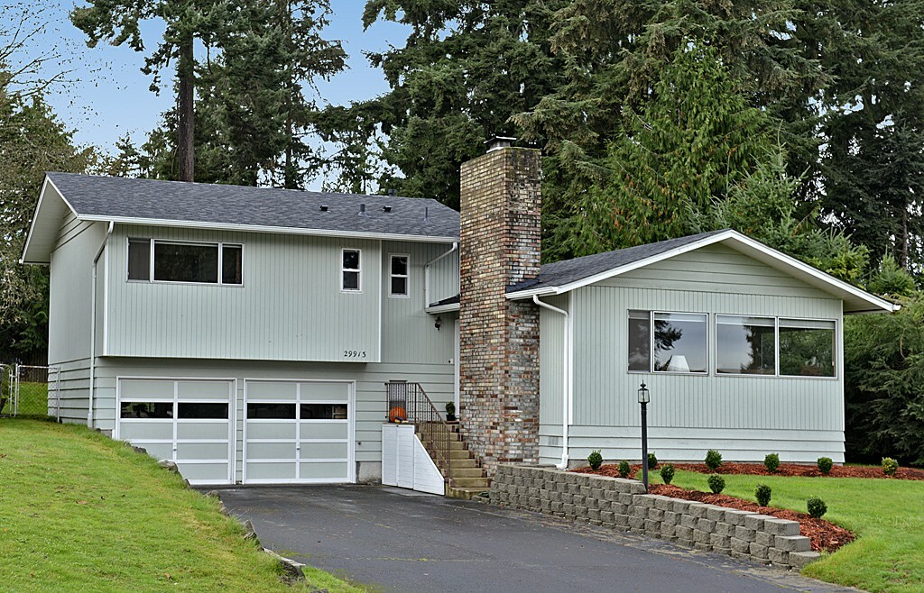 Property Photo:  29913 4th Ave SW  WA 98023 