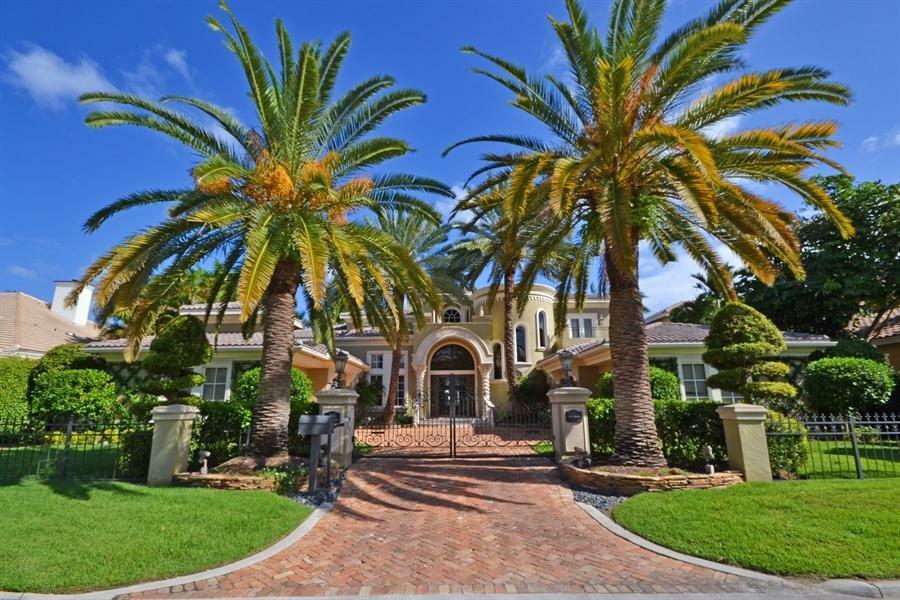 Property Photo:  468 E Alexander Palm Road  FL 33432 