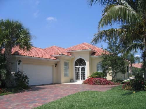 Property Photo: 1400 James Bay Road FL 33410