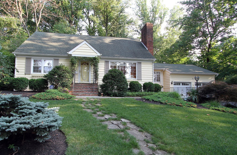 Property Photo:  24 Harding Dr  NJ 07922 