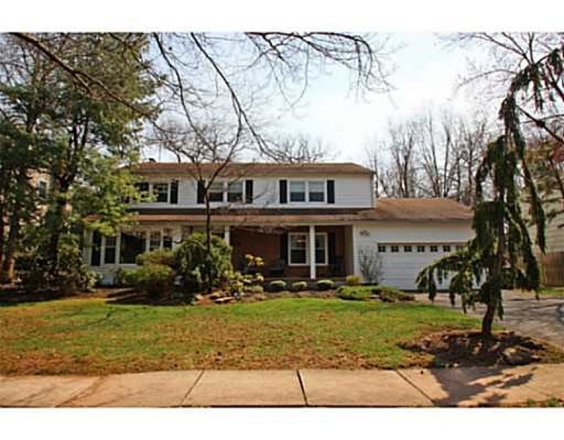 Property Photo:  302 E Chestnut Ave  NJ 08840 