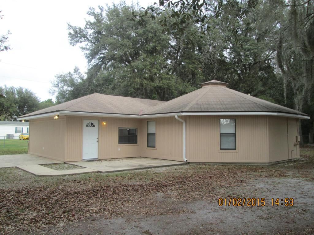 Property Photo:  610 State Rd 20  FL 32177 