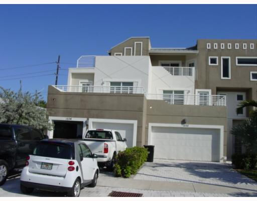 Property Photo:  1234 NE 12 Avenue  FL 33304 