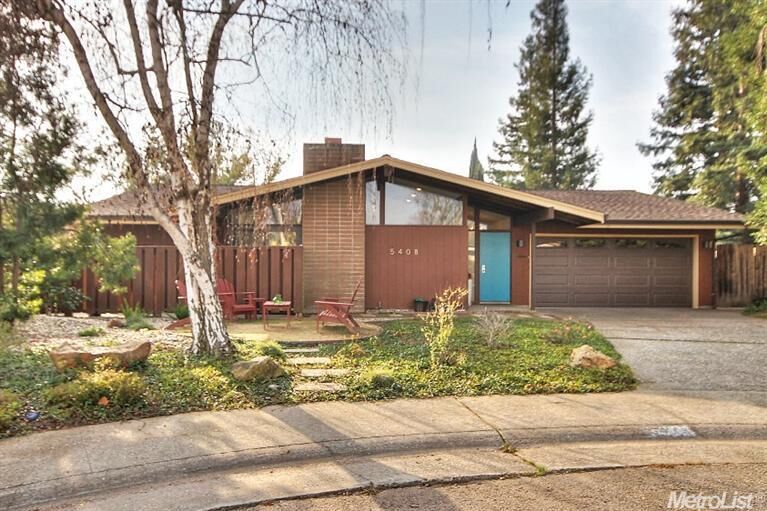 Property Photo: 5408 Home Court CA 95608