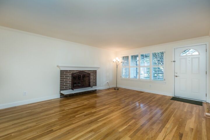 Property Photo:  16626 NE 26th St  WA 98008 