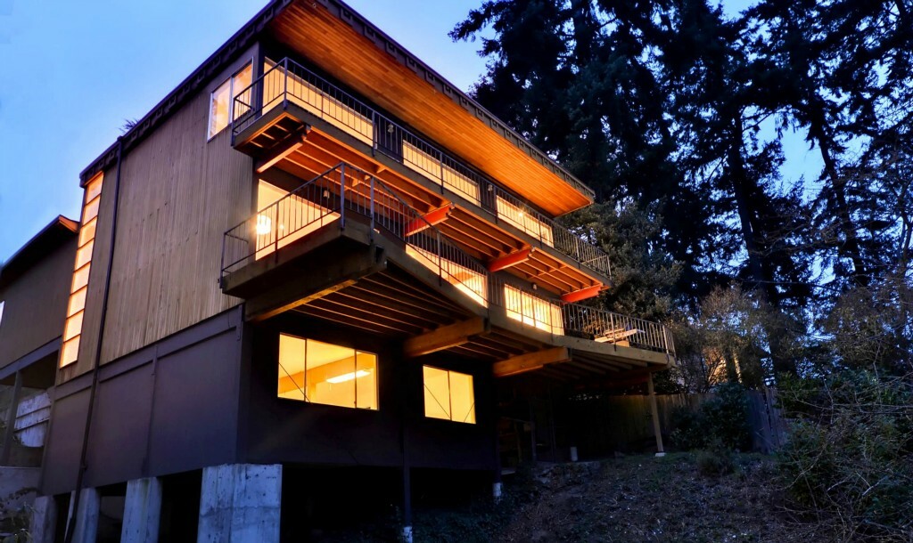 Property Photo: 6620 57th Ave NE WA 98115