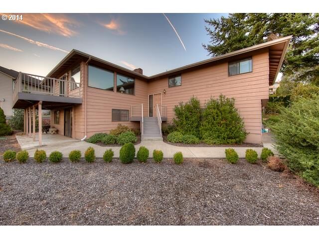 Property Photo:  227 NW Ilwaco St  WA 98607 