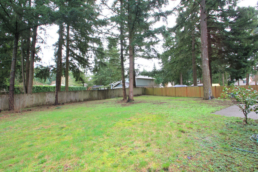 Property Photo:  16517 91st Av Ct E  WA 98375 