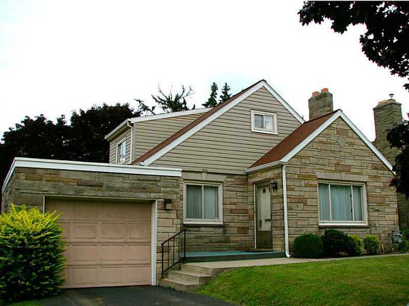 Property Photo:  224 Patricia  PA 16117 