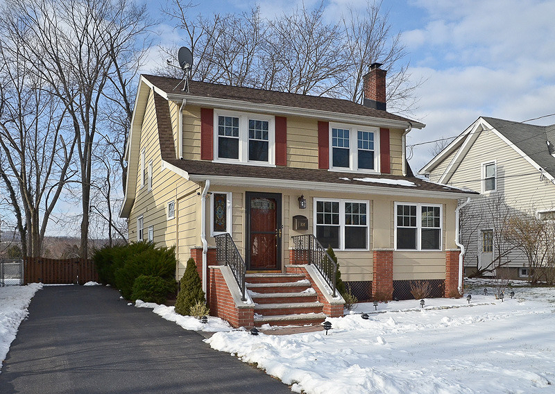 Property Photo: 724 Ramapo Ave NJ 07442