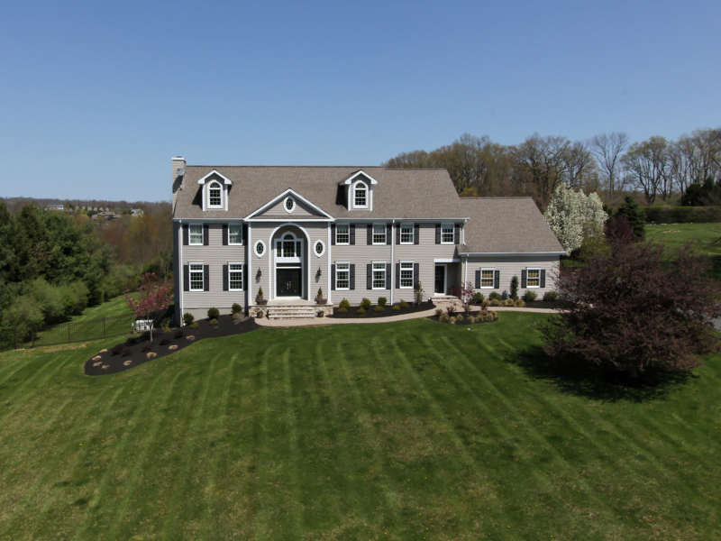 Property Photo:  12 Cobblestone Lane  NJ 08801 