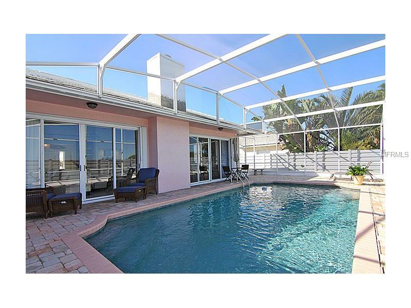 Property Photo: 4907 61st Avenue Drive W FL 34210