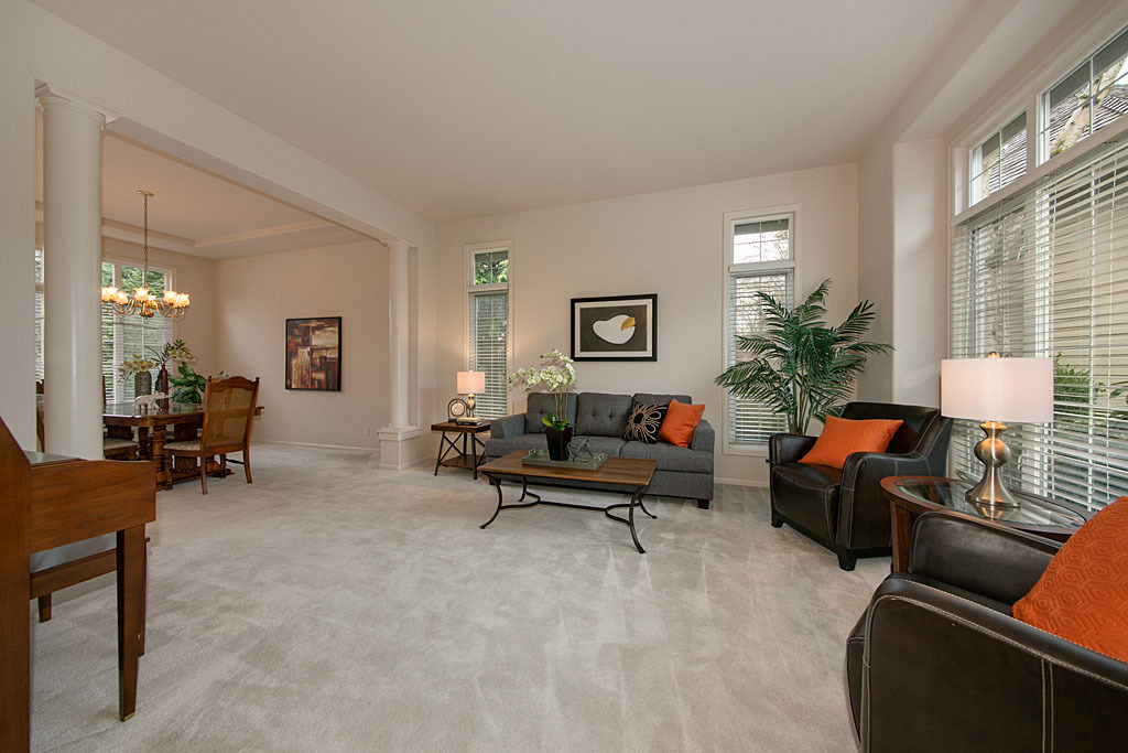 Property Photo: 1700 166th Ct SE WA 98012