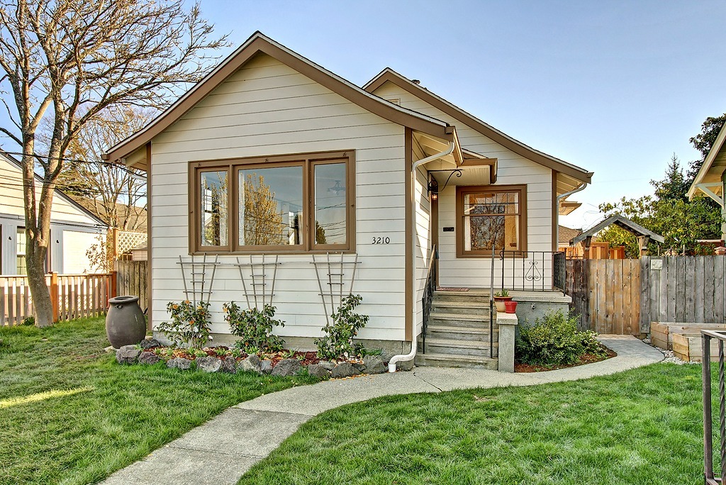 Property Photo:  3210 41st Ave SW  WA 98116 