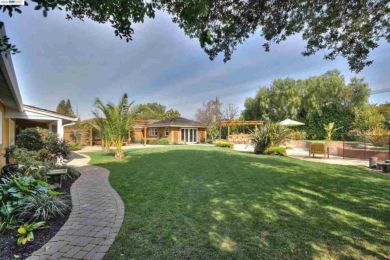 Property Photo:  37920 Glenmoor Dr  CA 94536 