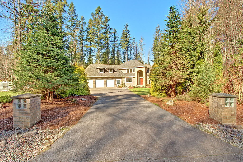 Property Photo:  17047 234th Wy SE  WA 98038 