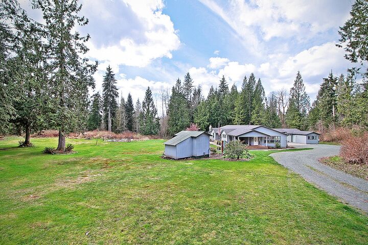 Property Photo: 23322 N Lake Cochran Rd WA 98272