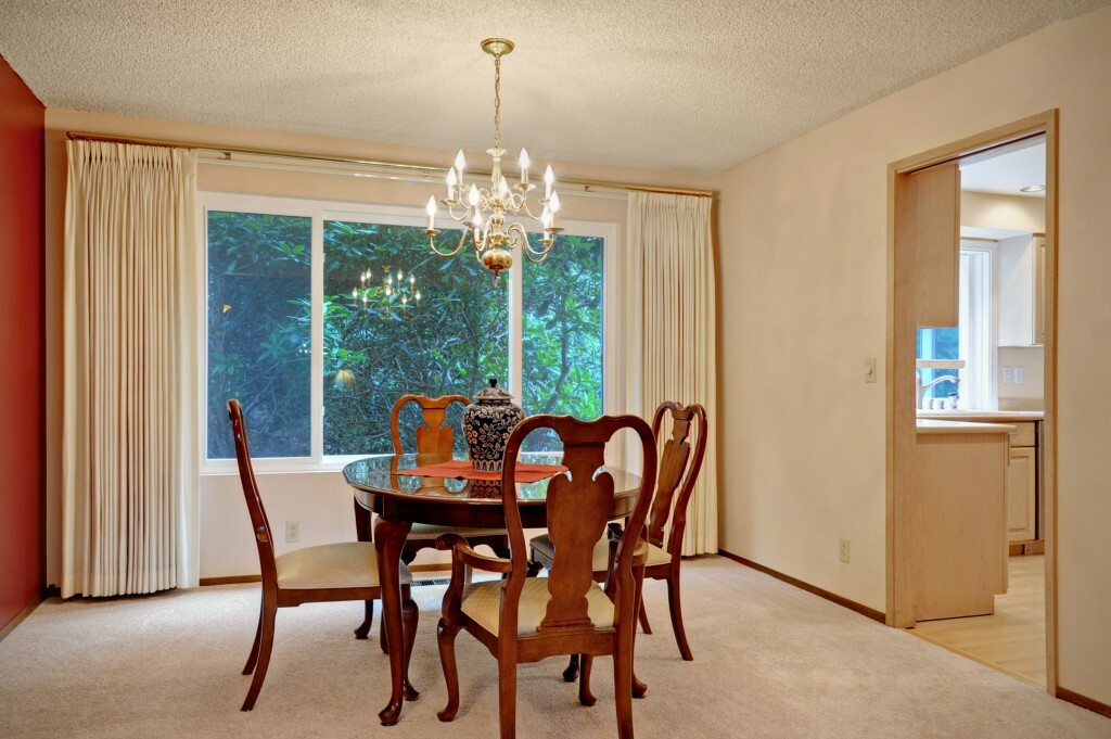 Property Photo: 6030 86th Ave SE WA 98040