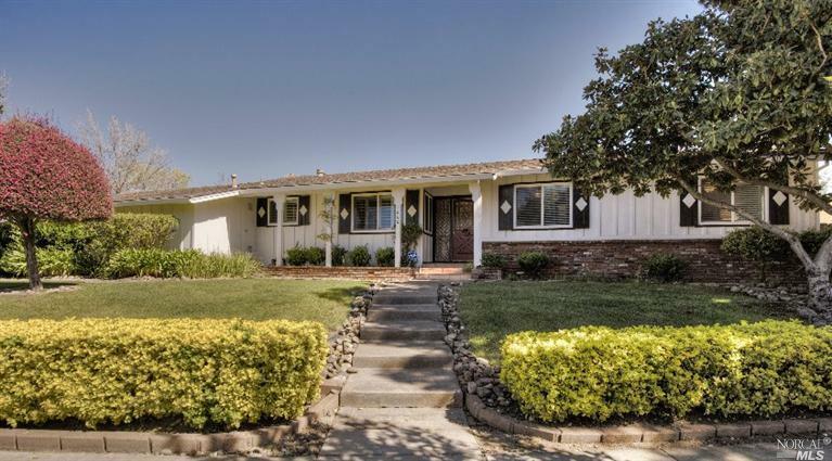 Property Photo:  1006 Westview Drive  CA 94558 