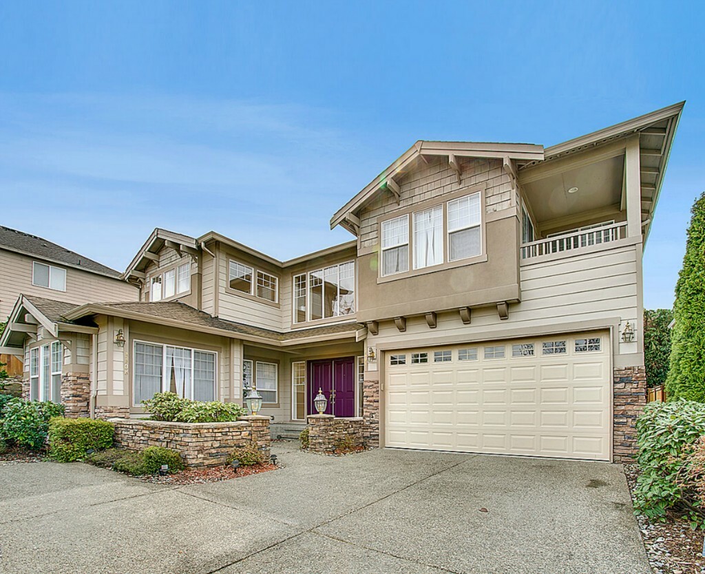 Property Photo:  3308 Lincoln Ave NE  WA 98056 