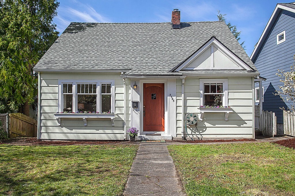 Property Photo: 4545 47th Ave SW WA 98116