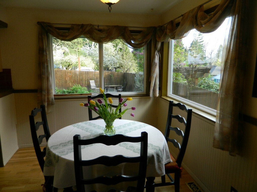 Property Photo:  4025 NE 115th St  WA 98125 