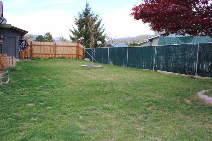 Property Photo: 1819 Garnet Place WA 98801