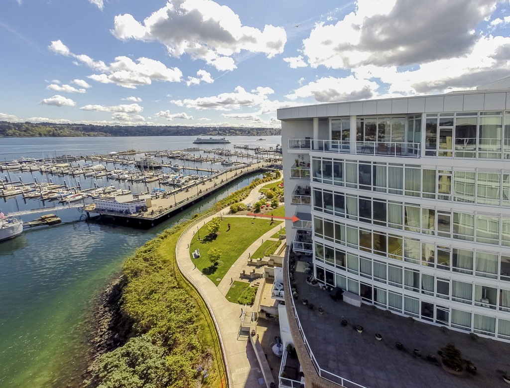 Property Photo:  320 Washington Ave 306  WA 98337 