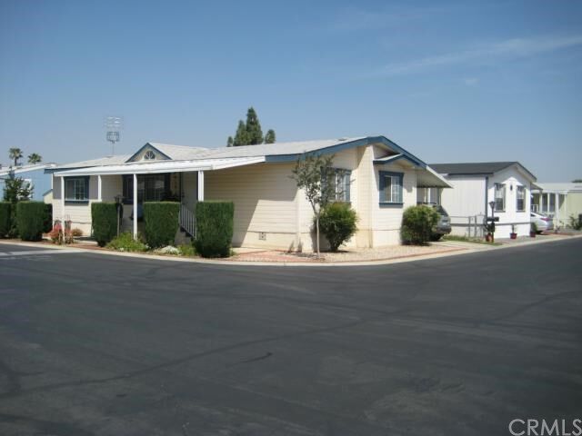 Property Photo:  1150 N Kirby Street 92  CA 92545 