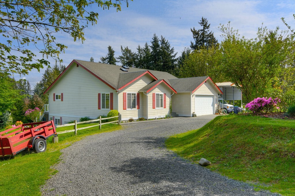 15715 Central Valley Rd NW  Poulsbo WA 98370 photo