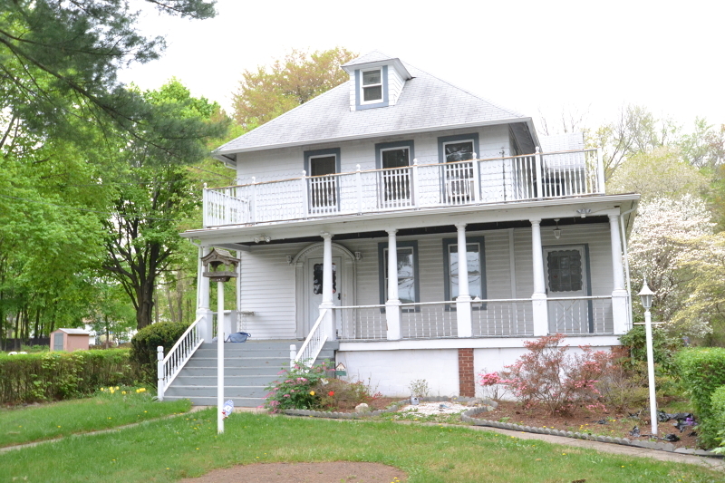 Property Photo:  31 Fox Hill Rd  NJ 07834 