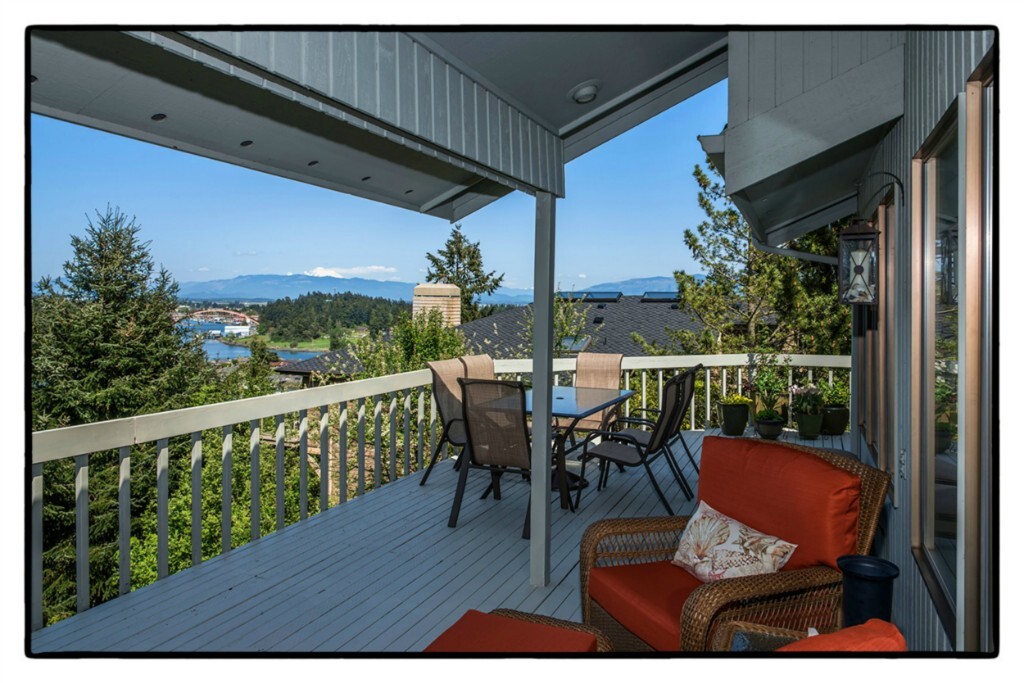Property Photo: 582 Walla Walla Wy WA 98257