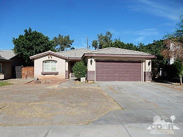 Property Photo: 48971 Playa Del Amor CA 92236