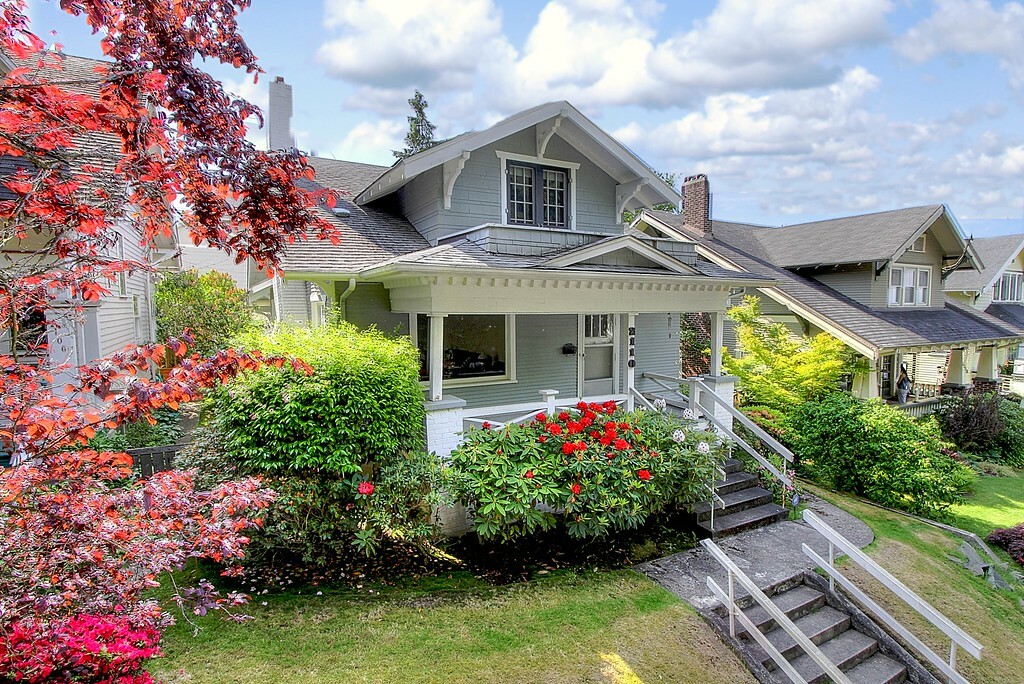 Property Photo:  2110 N Steele St  WA 98407 