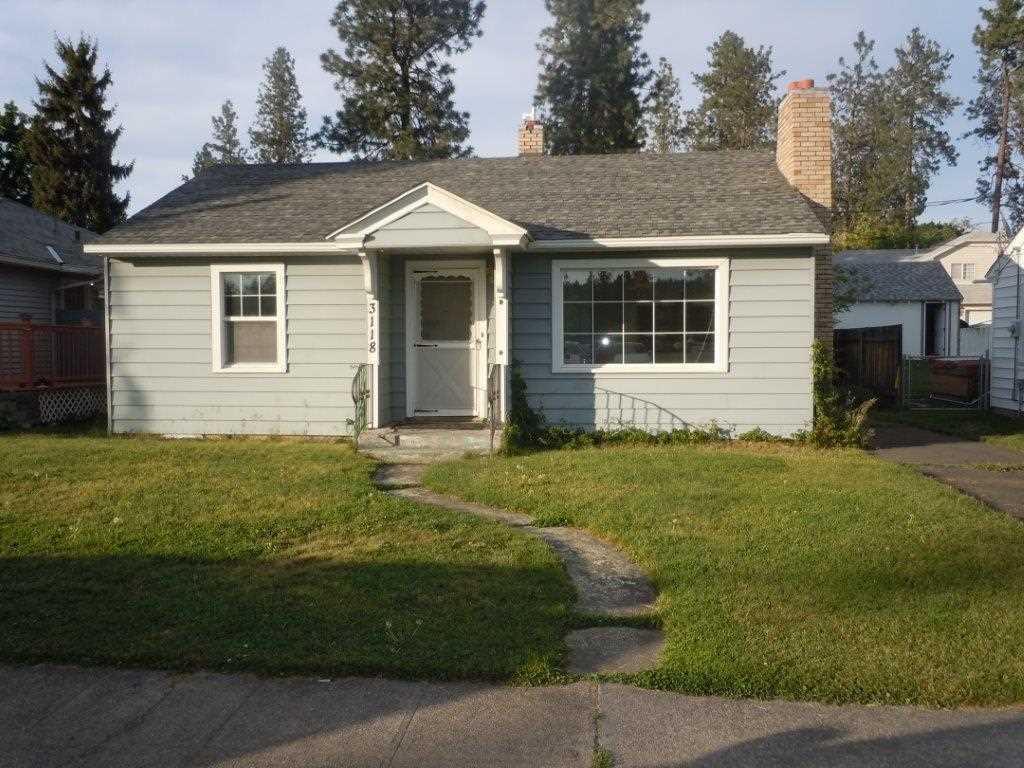 Property Photo: 3118 N Columbia Cir WA 99205