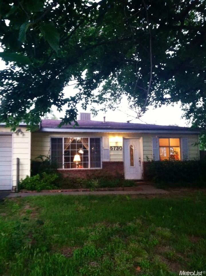 5730 Almond Avenue  Orangevale CA 95662 photo