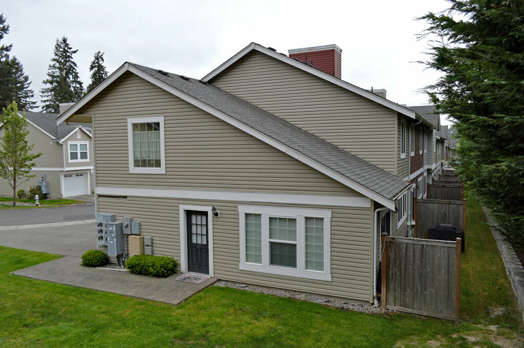 Property Photo:  10511 140th St Ct E 32  WA 98374 