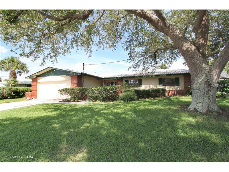 Property Photo: 3969 13th Way NE FL 33703