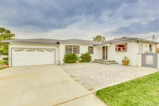 Property Photo: 5526 Canehill Avenue CA 90713