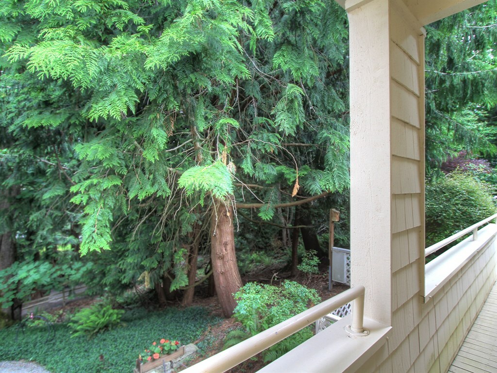 Property Photo: 4031 Providence Point Dr SE 2029 WA 98029