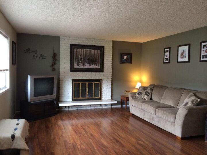 Property Photo:  1328 S Seneca St  WA 98801