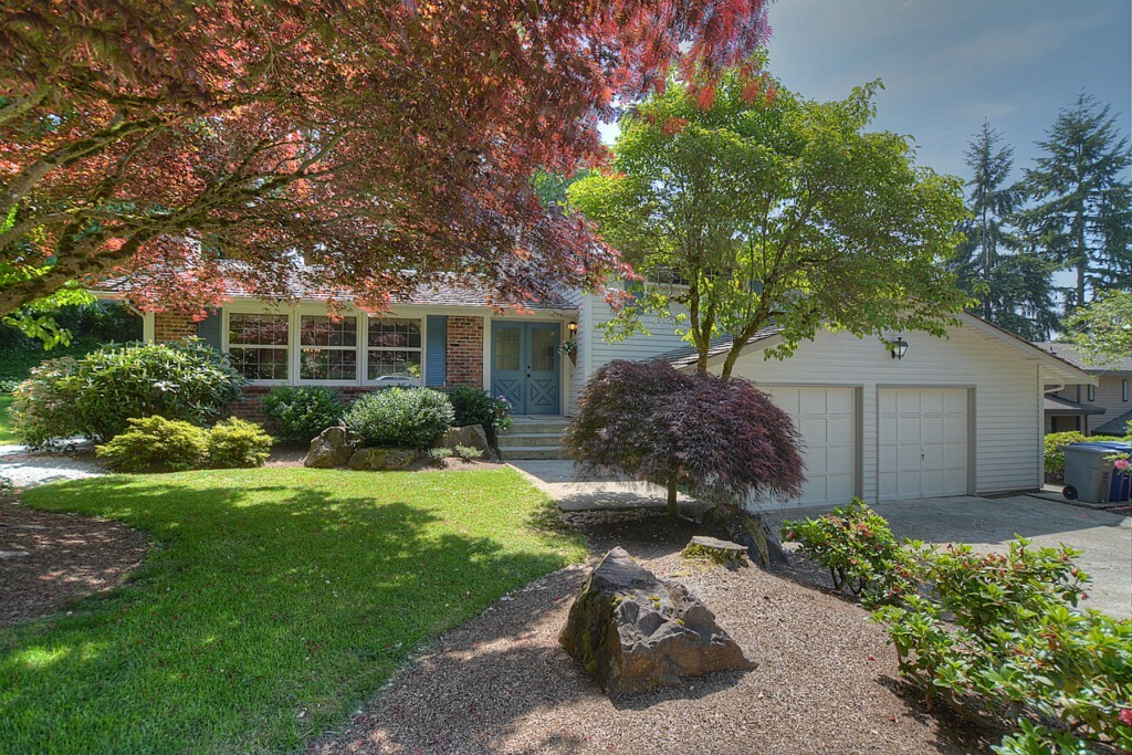 Property Photo: 15003 NE 10th Place WA 98007
