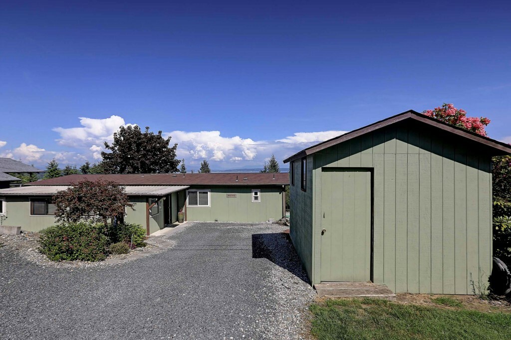 Property Photo:  741 Vesper Wy  WA 98282 