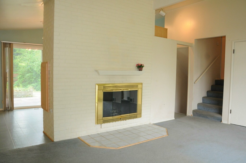 Property Photo:  14237 SE 38th St  WA 98006 