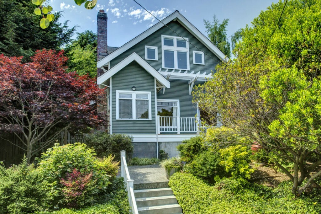 Property Photo:  4409 Eastern Ave N  WA 98103 