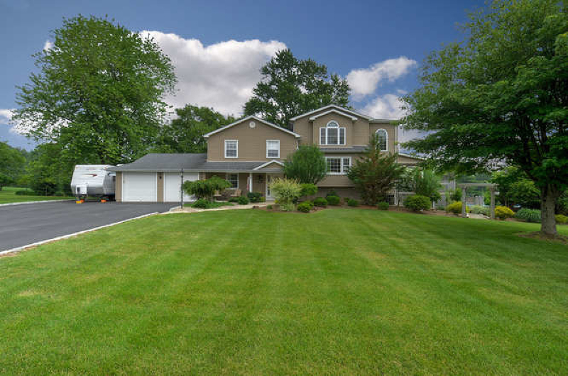 Property Photo:  184 Windy Willow Way  NJ 08876 