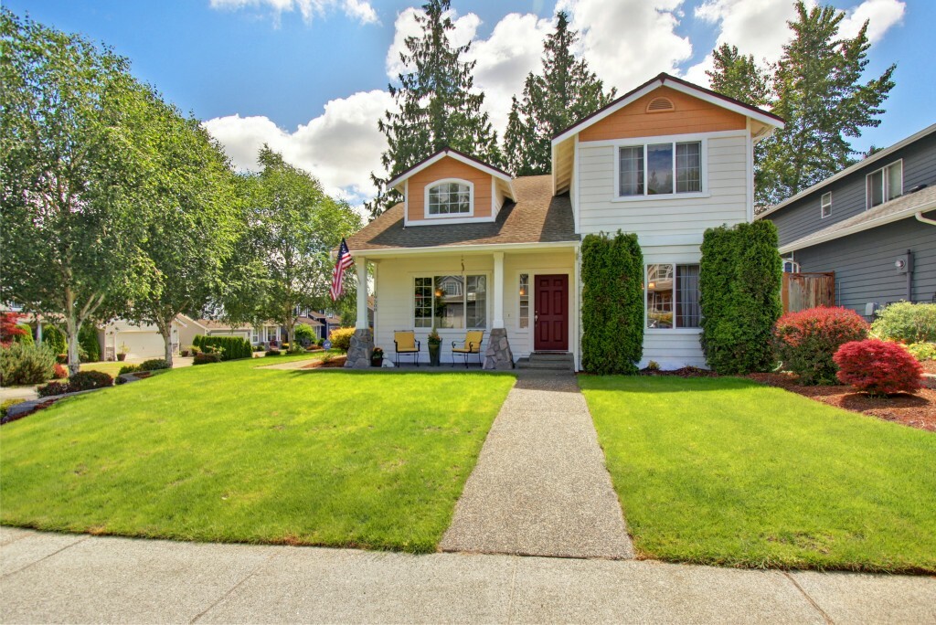 Property Photo: 19508 11th Ave W WA 98036